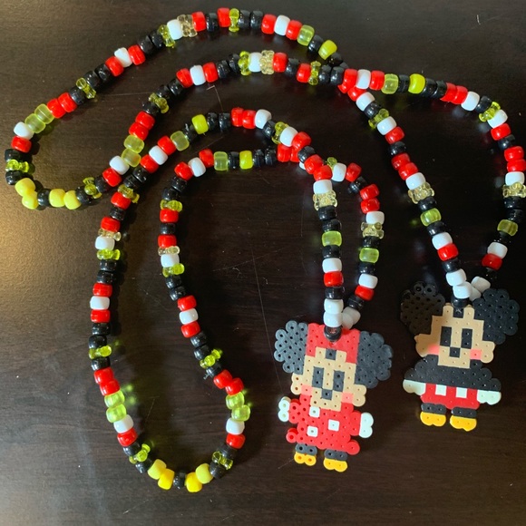 Minnie Mouse Perler Kandi - Picture 1 of 7